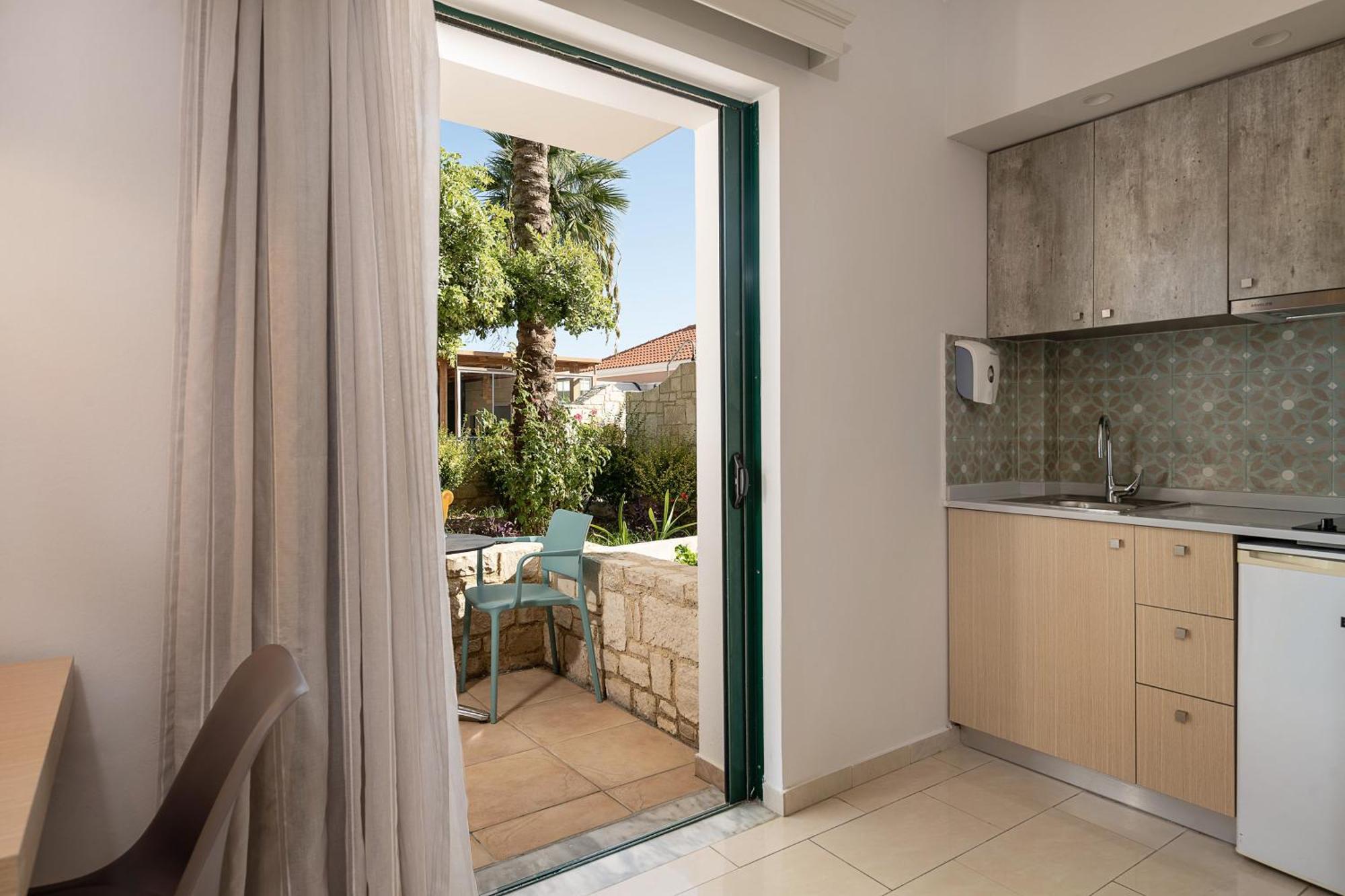 Caldera Village Agia Marina  Ruang foto
